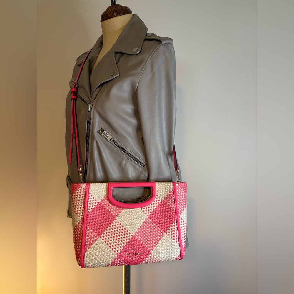 Kate Spade Pink and Cream woven straw and leather crossbody bag purse